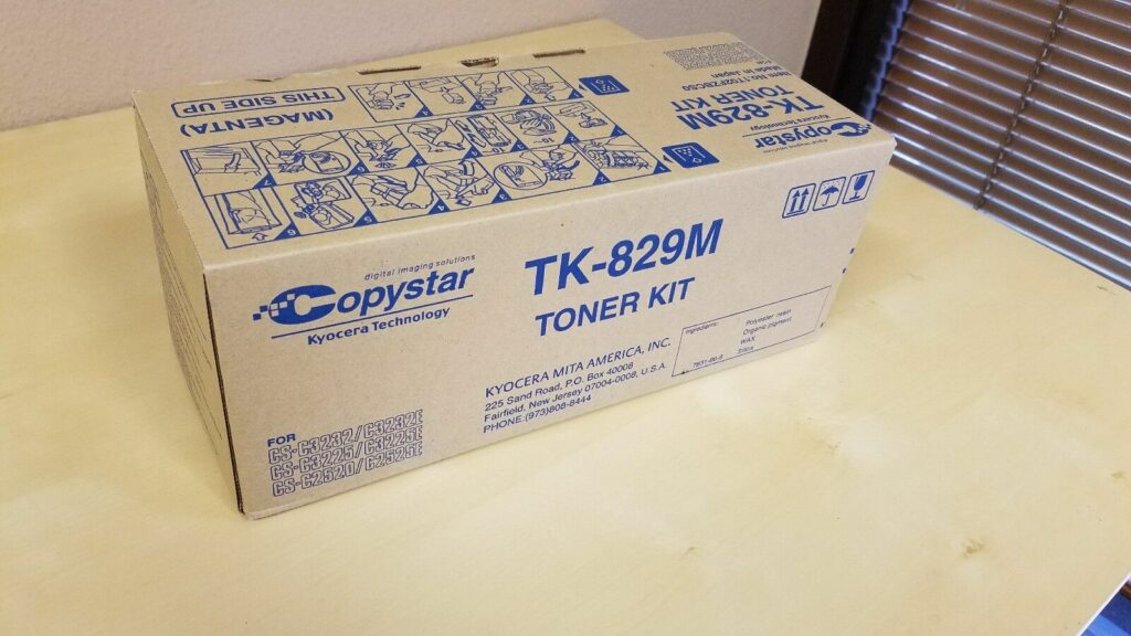 TK829M Magenta Toner