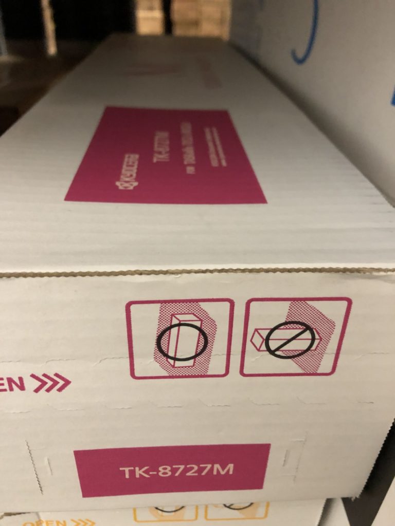 TK8727M Magenta Toner