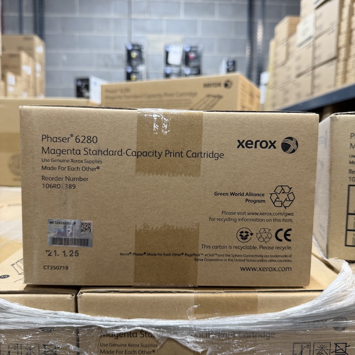 106R01389 (106R1389) Magenta Toner