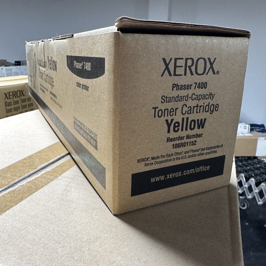 106R01152 (106R1152) Yellow Toner